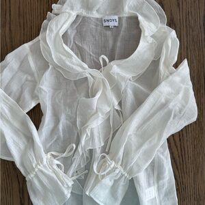 SNDYS White Blouse with Ruffles